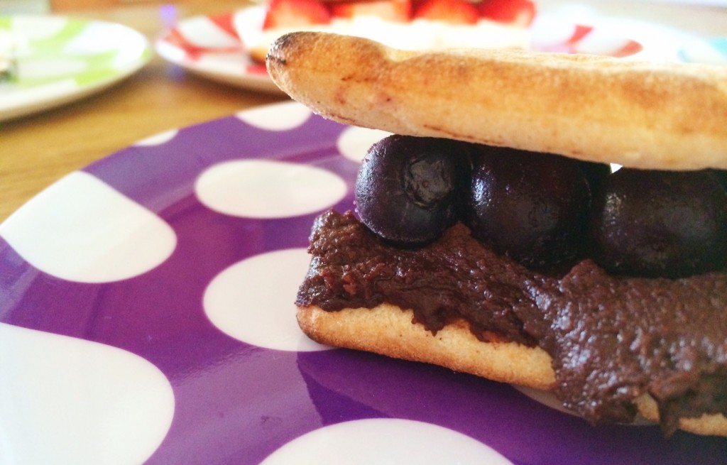 Flat Bread Healthy S'Mores - Blueberry and Chocolate Spread