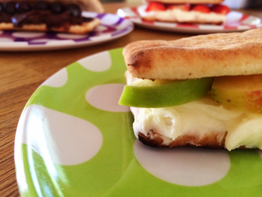 Flat Bread Healthy S'Mores - Apple & Cream Cheese