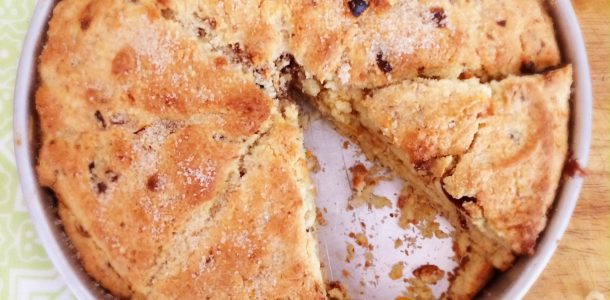 Date and Orange Scone Cake