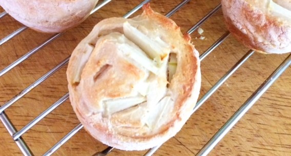 3 Ingredient Apple Scrolls