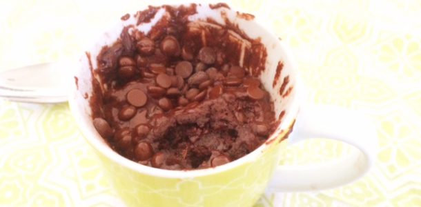 1 Minute Chocolate and Peanut Butter Mug Cake