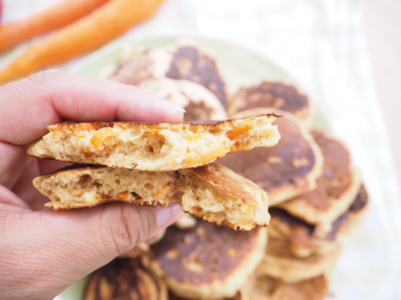 Lunchbox carrot cake pikelets