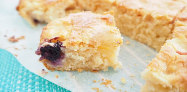 Apple, Blueberry and Yoghurt Cake Slice