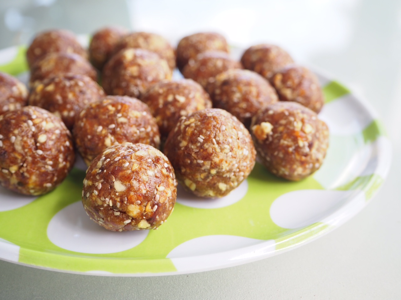 Date and Apple Bliss Balls
