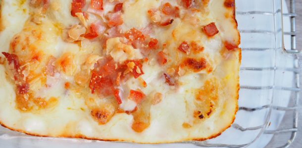 Cheesy Cauliflower and Bacon Bake