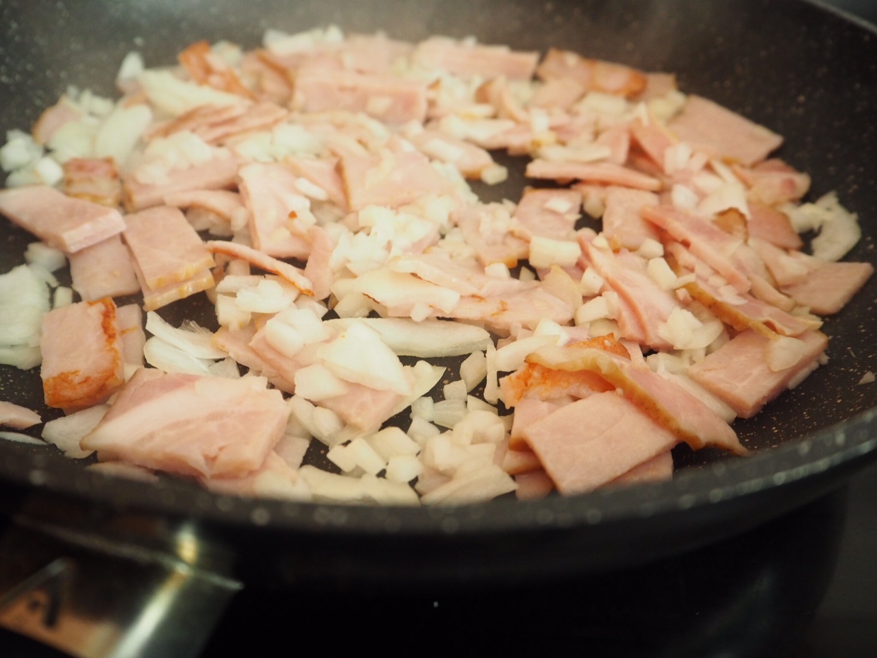 Bacon, Sweet Potato and Halloumi Frittata