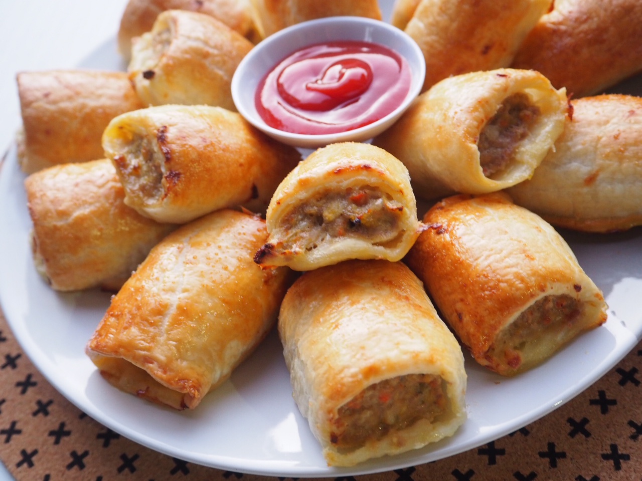 Pork and apple clearance sausage rolls