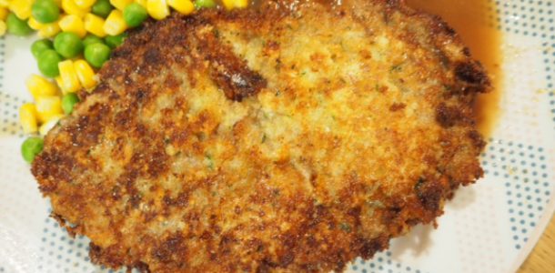 Fresh Breadcrumb with Cheese and Herb Beef Schnitzel