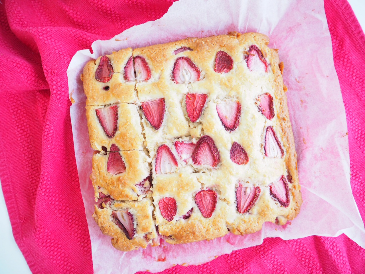 Strawberry Yoghurt Cake