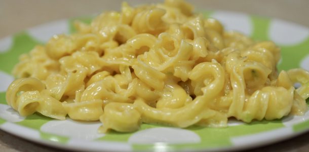 Zucchini Mac n Cheese under 5 Minutes