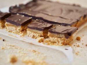 Easy Microwave Caramel Slice