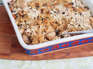 Apple and Oatmeal Crumble Bake