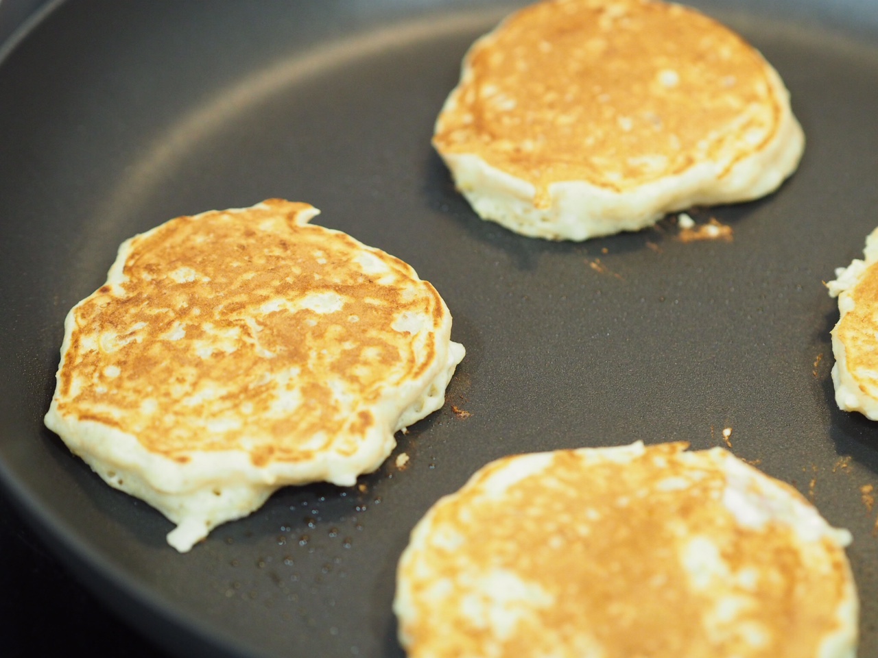 Wholemeal No Added Sugar Apple and Banana Pikelets