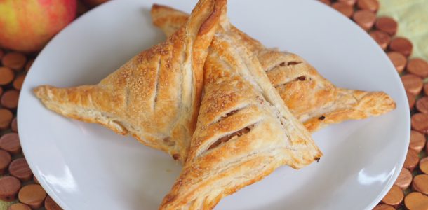 Apple and Cinnamon Pastry Triangles