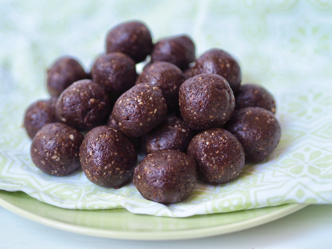 Healthy Choc Mint Bliss Balls