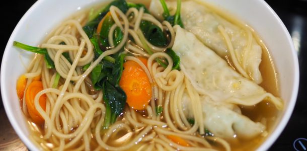 Quick Dumpling, Noodle and Vegetable Soup