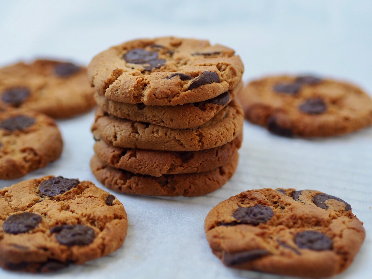 Flourless Peanut Butter and Chocolate Chip Cookies