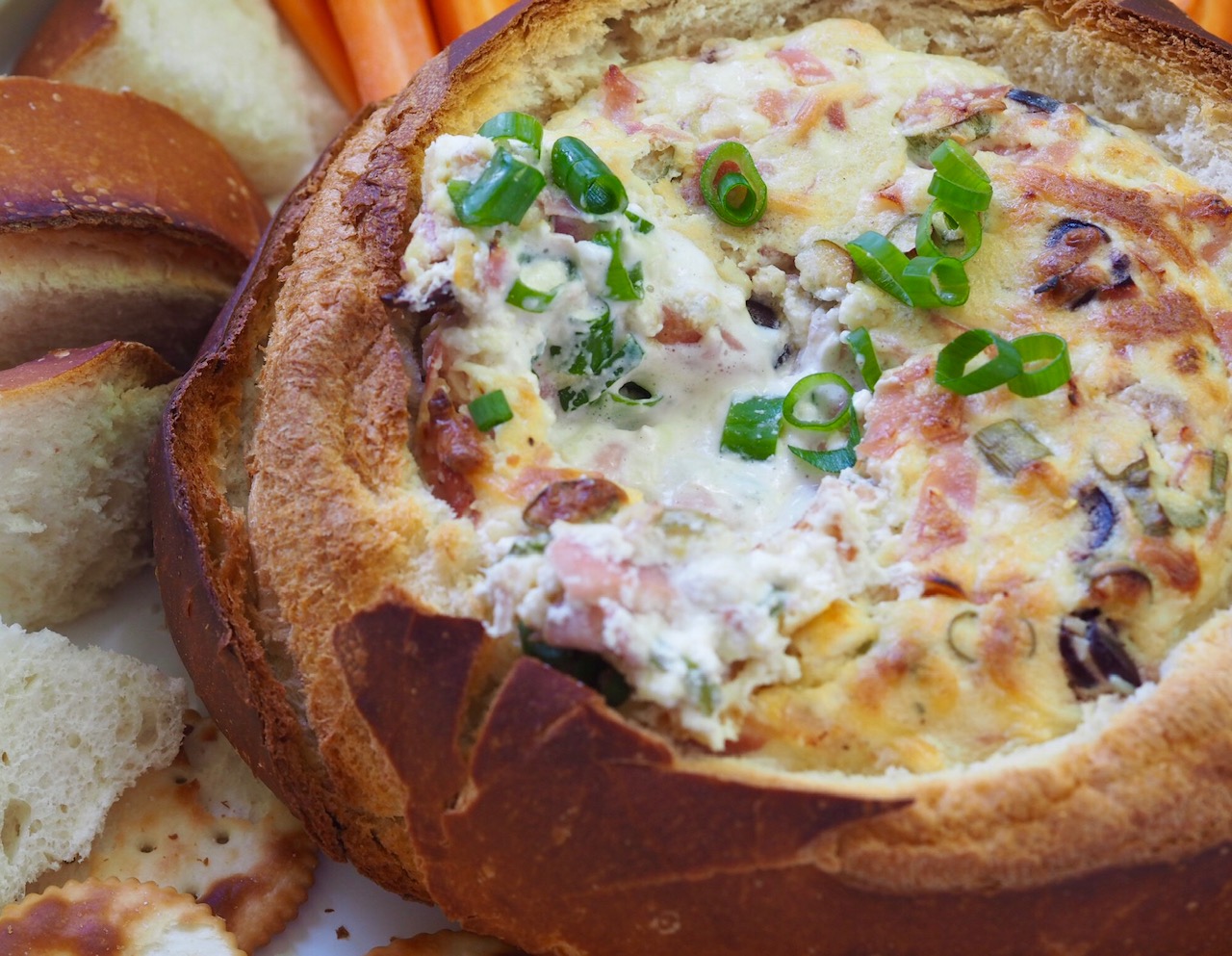 Delicious Ham and Cheese Cobb Loaf Dip