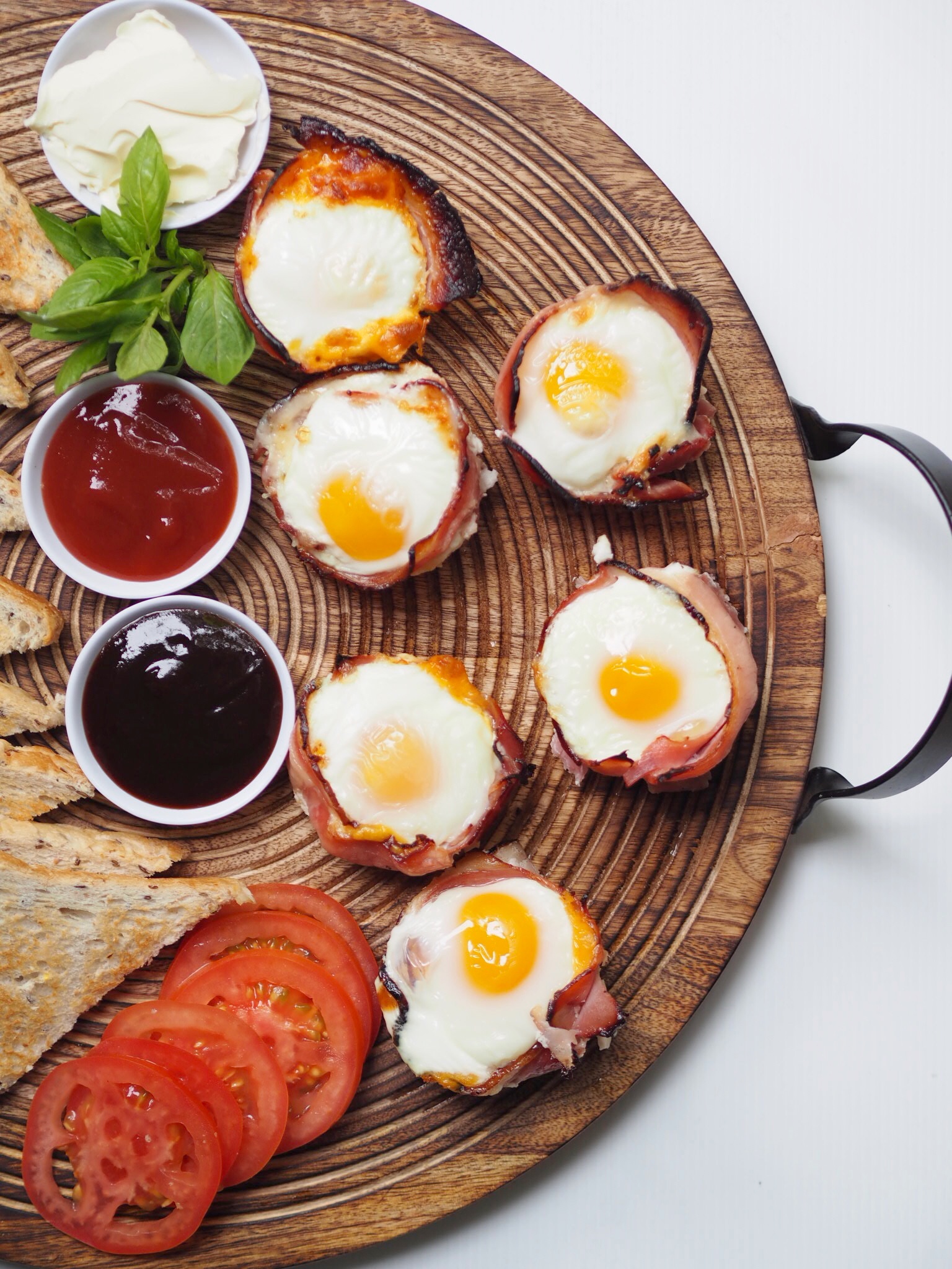 Ham Crusted Baked Eggs